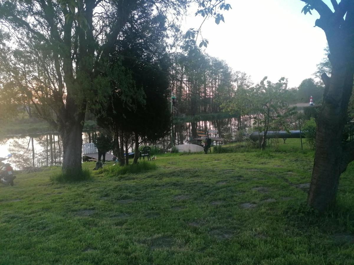 Gaestehaus An Der Warnow Apartment Schwaan Екстериор снимка